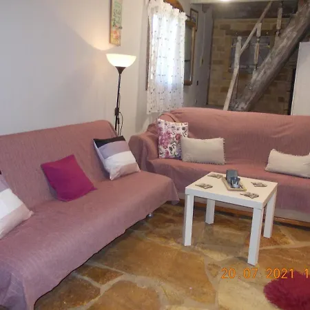 شقة Carmen Maisonette *